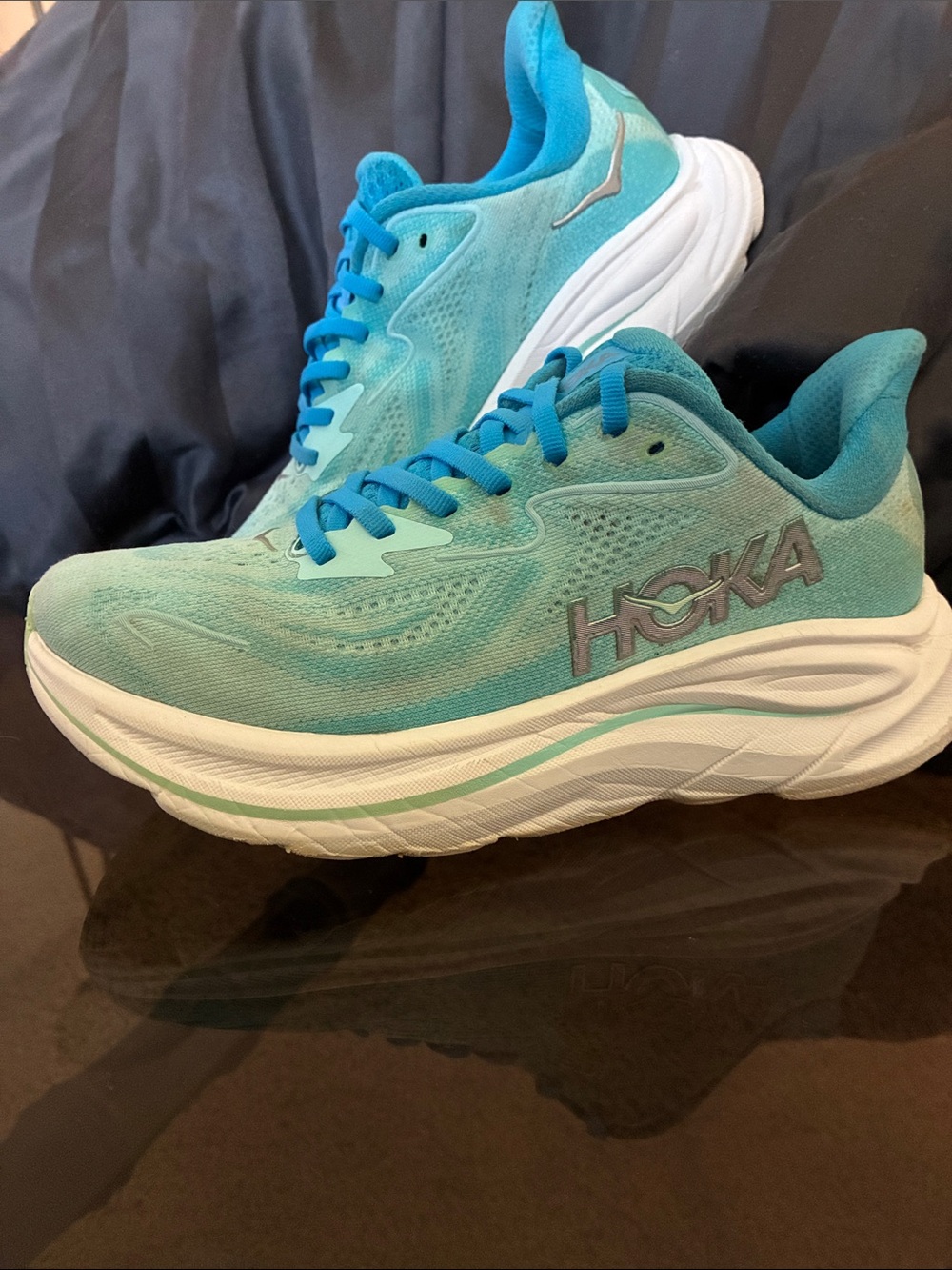 HOKA CLIFTON 10 SKYWARD BLUE. WOMENS SIZE 7 - Picture 11 of 13
